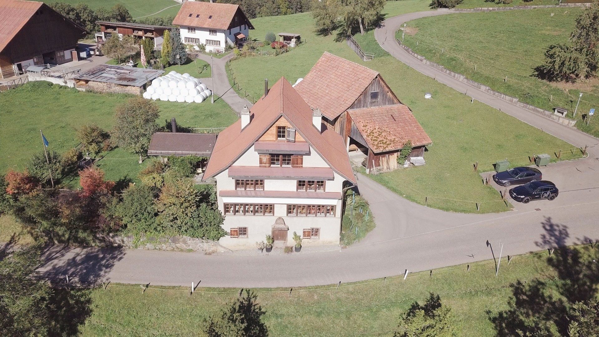 Ripresa da un drone di una casa